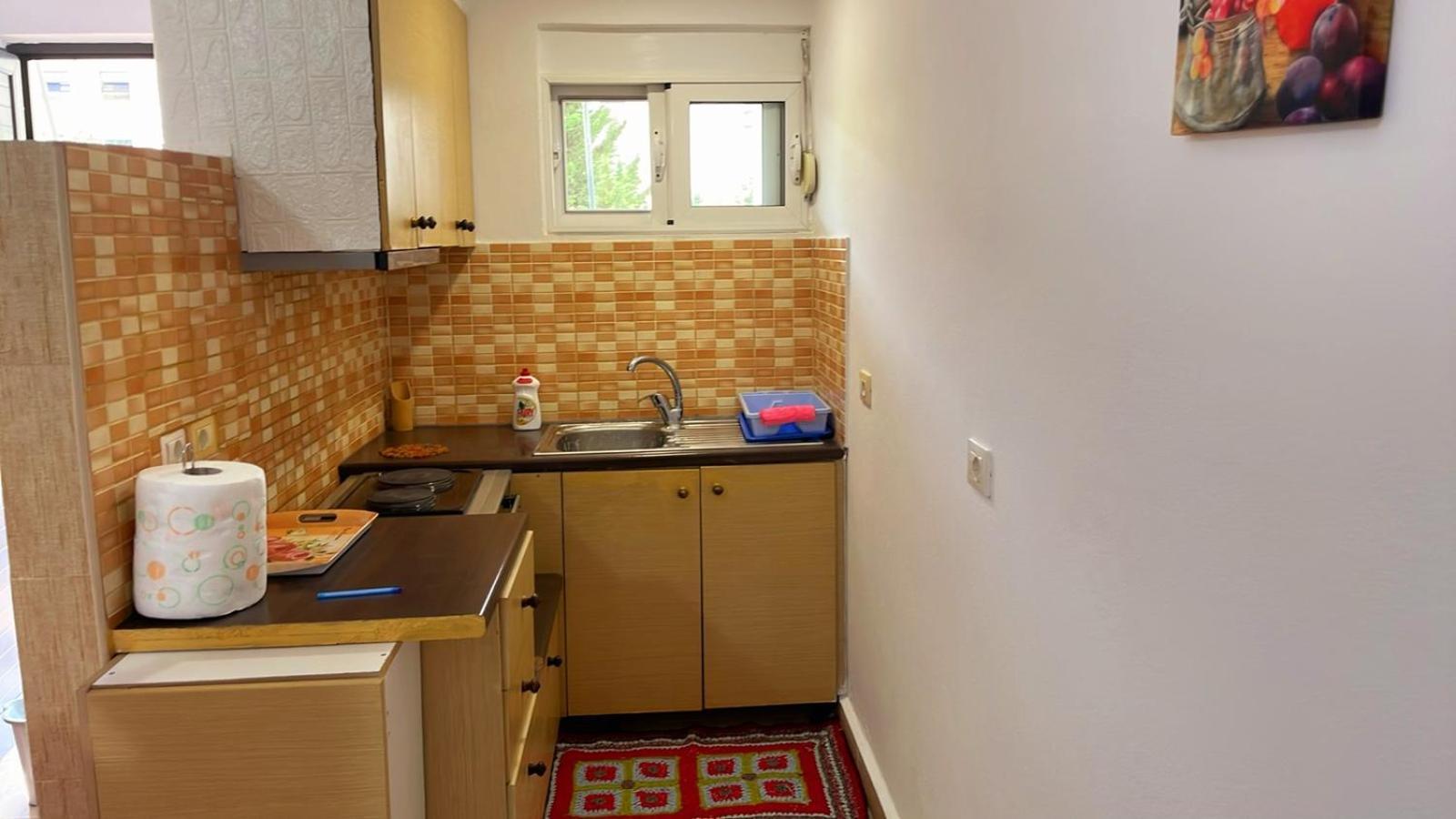Kristo Apartament, * Saranda